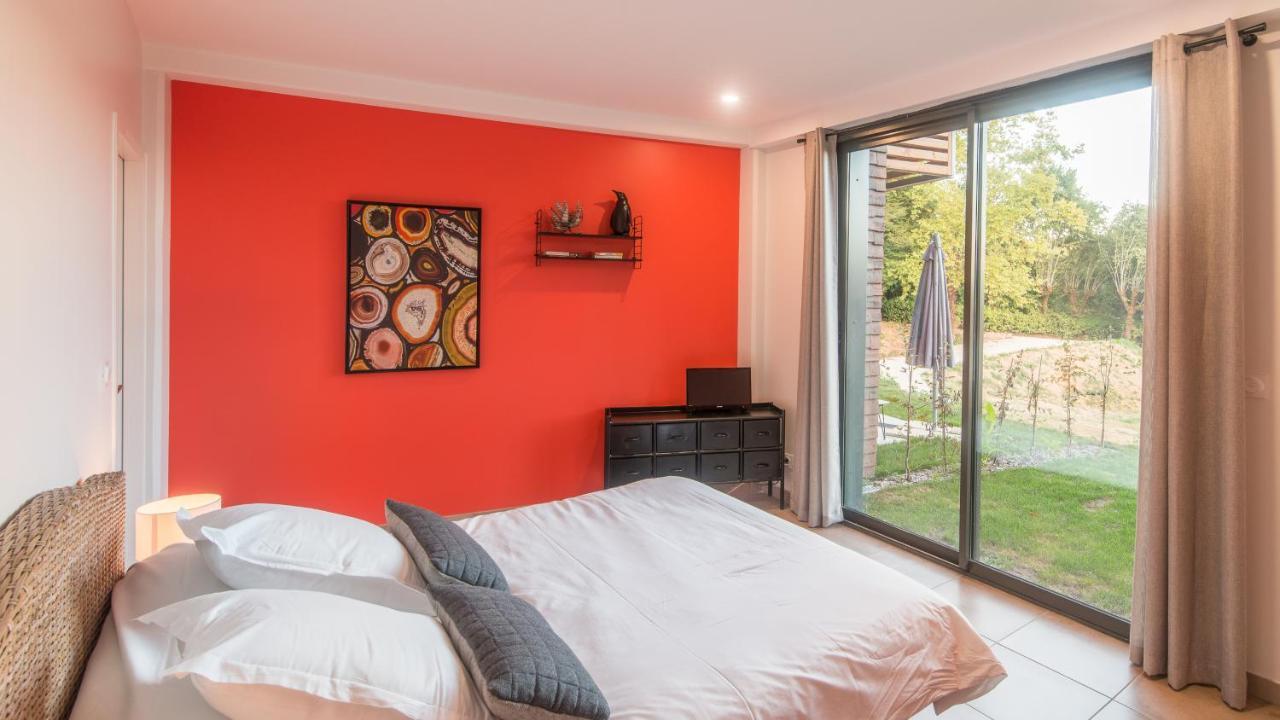 Plein Soleil Avec Jacuzzi Privatif Et Parking Prive Sarlat-la-Canéda Exterior foto