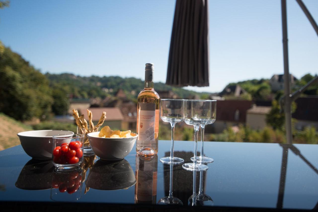 Plein Soleil Avec Jacuzzi Privatif Et Parking Prive Sarlat-la-Canéda Exterior foto